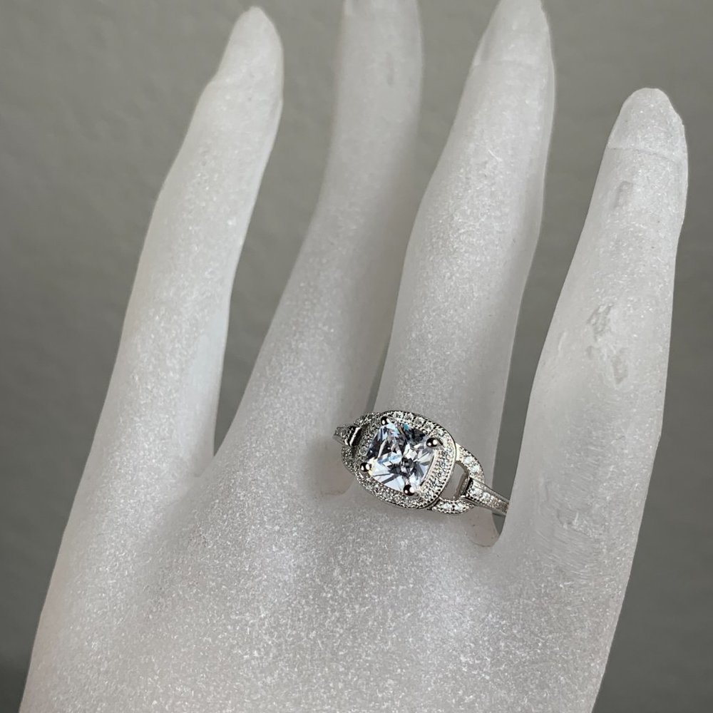NEW Size 8 Pave Set CZ Cubic Zirconia Engagement Ring in Sterling Silver